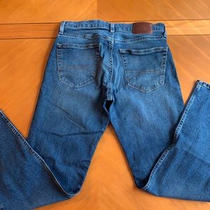 Hollister men’s jeans